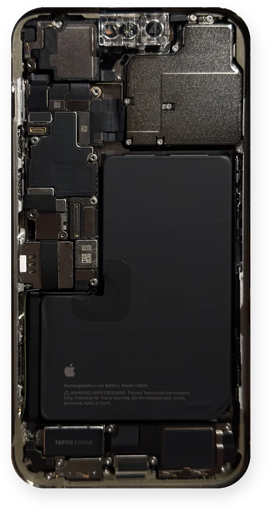 Interiorul unui iPhone, cu bateria și componentele vizibile